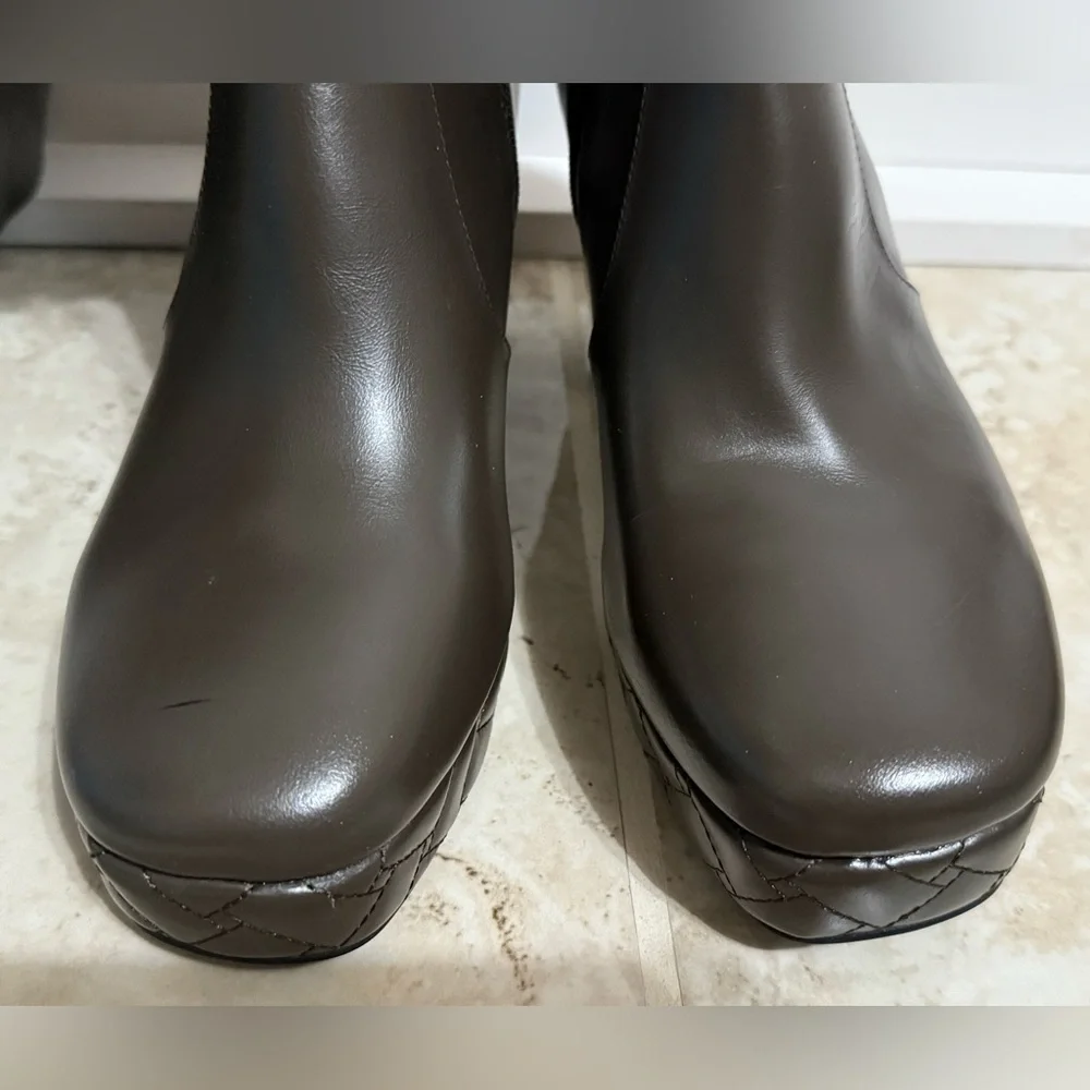 Women's Over-the-Knee Platform Boots in Dark Brown